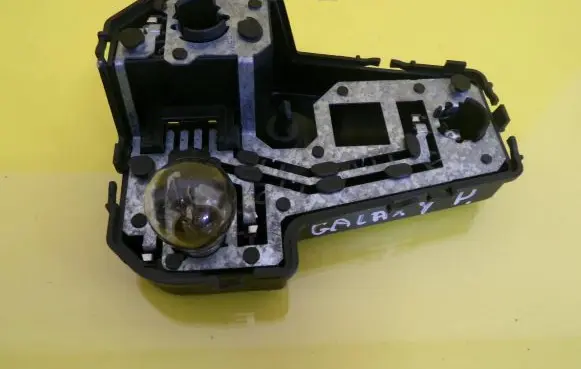 Ford Galaxy Tail light bulb cover holder 962604