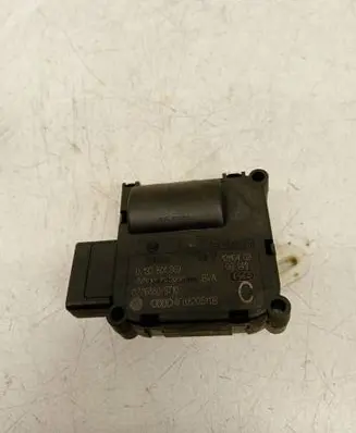 Audi A8 S8 D3 4E Air flap motor/actuator 0132801369 4F0820511B CZ1168803710