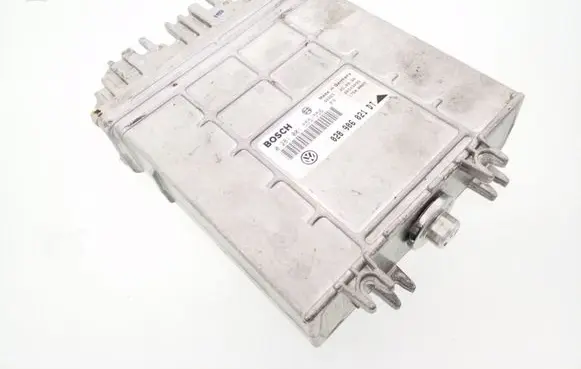 Volkswagen PASSAT B5 Engine control unit/module 028906021DT 0281001555 0281001555556