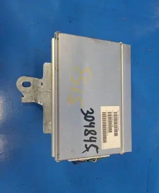Chrysler 200 Sound amplifier 5064353AQ