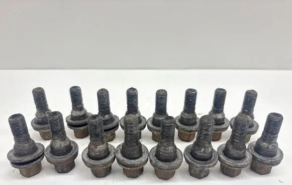Peugeot 208 I Nuts/bolts 