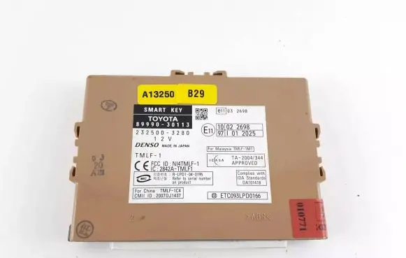 Lexus GS 300 350 430 450H Keyless (KESSY) go control unit/module 8999030113