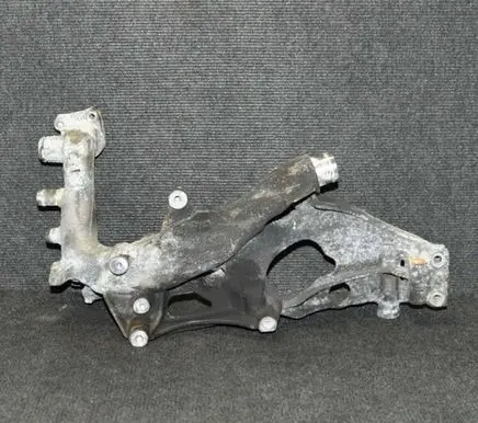 Mercedes-Benz A W176 Engine coolant pipe/hose