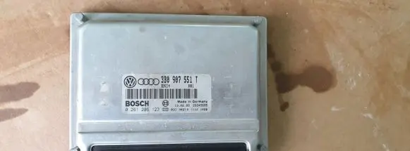 Audi A6 S6 C5 4B Engine control unit/module 3B0907551T