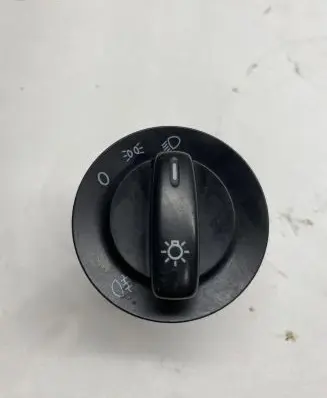 Volkswagen PASSAT B6 Light switch 1K0941431P