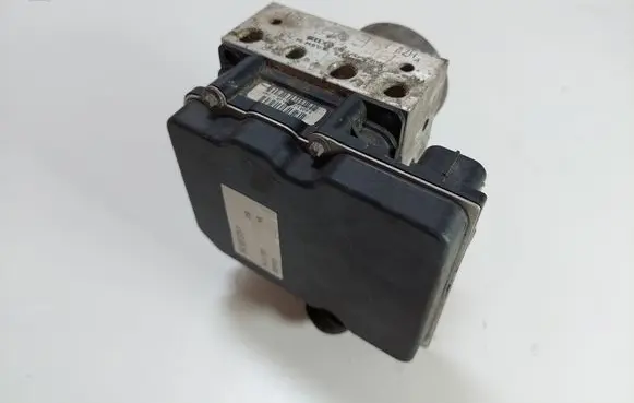 Audi A4 S4 B8 8K ABS Pump 8K0907379P