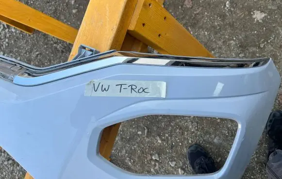 Volkswagen T-Roc Under headlight/headlamp trim 