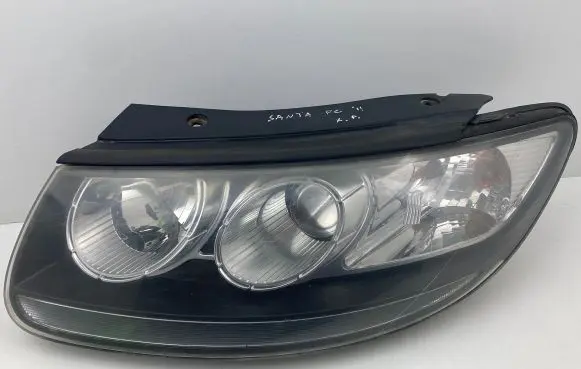 Hyundai Santa Fe Headlight/headlamp 921012B025 921012B0