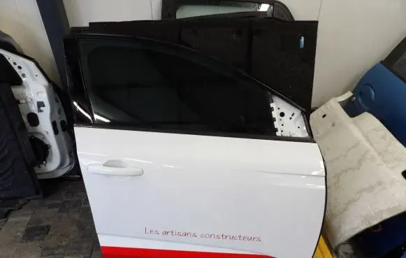Renault Megane IV Front door