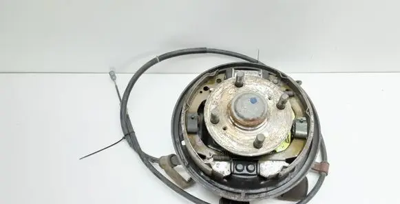 Rear wheel hub spindle/knuckle