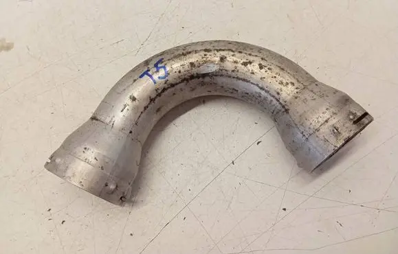 Intercooler hose/pipe