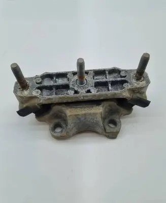 Jeep Grand Cherokee WL Gearbox mounting bracket 68375820AA