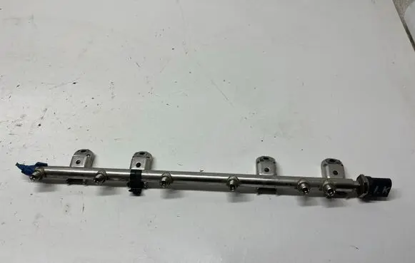 BMW X3 F25 Fuel main line pipe 7576779