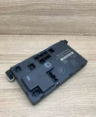 Mercedes-Benz E W211 Door control unit/module 2118701026