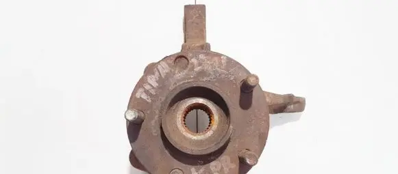 Nissan Almera Tino Front wheel hub