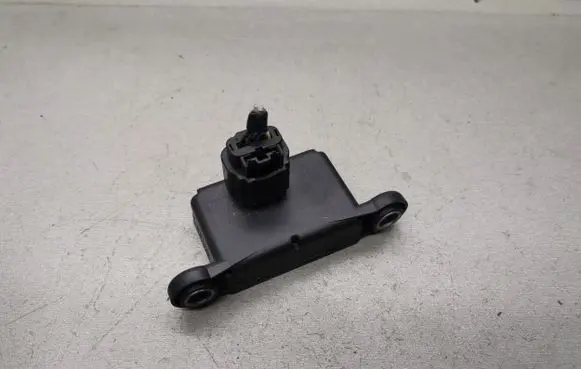 Opel Insignia A ESP acceleration yaw rate sensor 13581120
