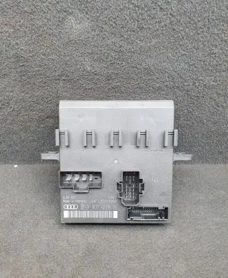 Audi A4 S4 B7 8E 8H Comfort/convenience module 8E0907279N