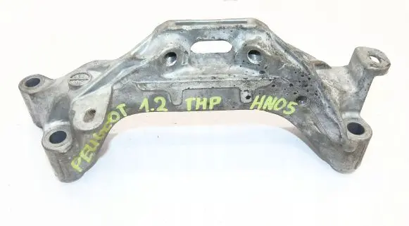 Peugeot 2008 II Engine mounting bracket 9813582980