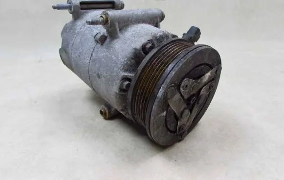 Volvo V60 Air conditioning (A/C) compressor (pump) 31332616 55018