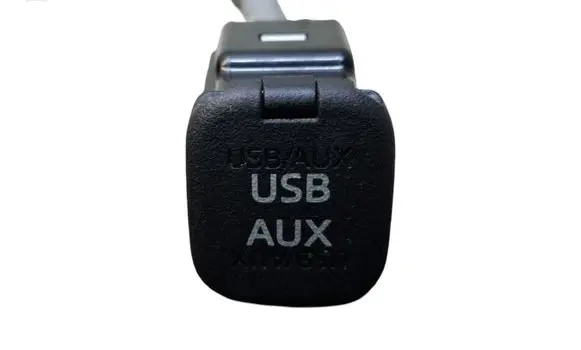 Mazda CX-5 AUX in-socket connector KD45669U0 16700200 011013