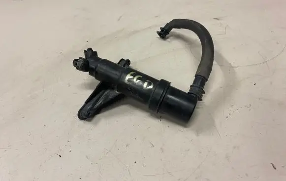 BMW 5 E60 E61 Headlight washer pump 080706 14273