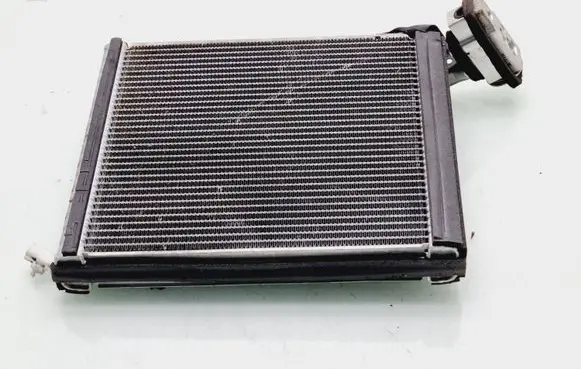 Toyota RAV 4 (XA30) Air conditioning (A/C) radiator (interior) 09H131133