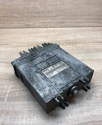 Renault Scenic I Engine control unit/module ECU HOM7700105953 0281001809 7700110647