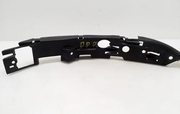 Volkswagen Touareg I Front bumper mounting bracket 7L6807184C