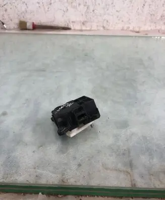 Nissan Qashqai J12 A/C air flow flap actuator/motor 277306rf0a