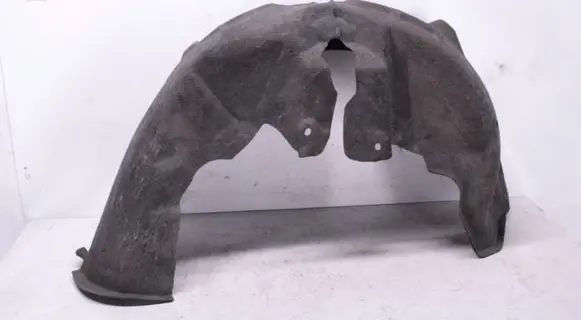 Rear arch fender liner splash guards