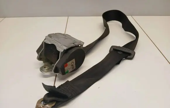 Audi A6 S6 C6 4F Rear seatbelt 4F0857805E 605005800