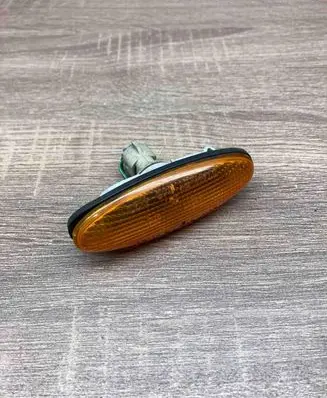Mazda Premacy Front fender indicator light 0464120 STANLEY USED