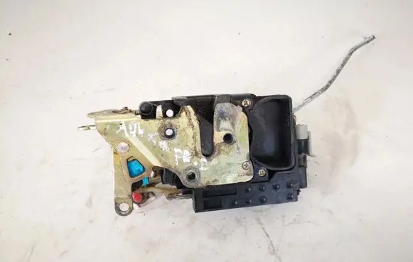 SsangYong Rexton Front door lock