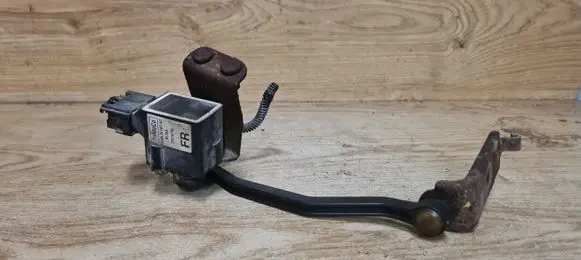 Volvo V70 Air suspension front height level sensor 6G9N3C097AD