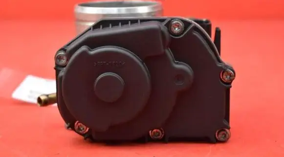 Audi A3 S3 8L Throttle body valve 703703350