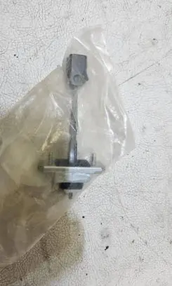 Opel Mokka X Front door check strap stopper 42467900