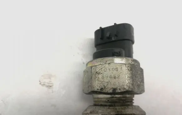 Toyota Avensis T250 Fuel main line pipe 8945871010
