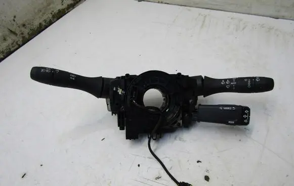 Renault Captur II Headlight wiper switch GMAUTO4574097