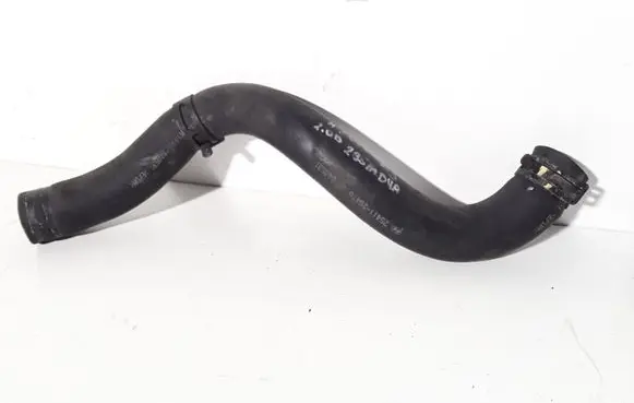 Hyundai Santa Fe Engine coolant pipe/hose 2541126410