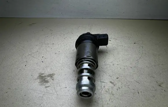 BMW 7 E65 E66 Camshaft vanos timing valve 1707323 170732313 11361707323