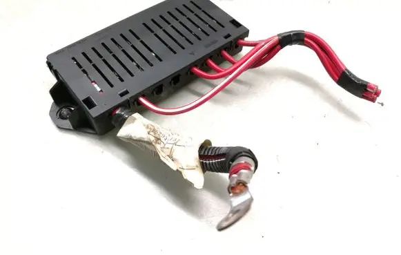 Volvo V70 Fuse module 9441776
