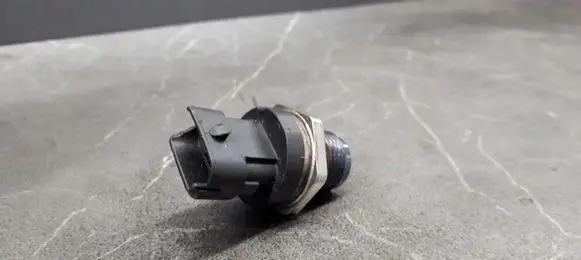 Opel Astra H Fuel pressure sensor 0281002903