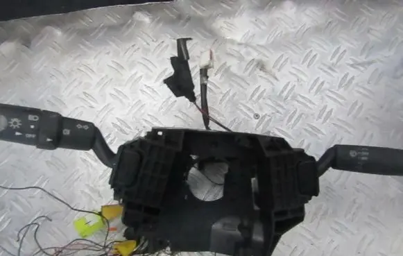 Mazda 3 I Wiper turn signal indicator stalk/switch 17d682 17d954