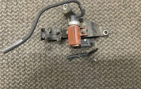 Citroen Berlingo Turbo solenoid valve 70096803 9652570180