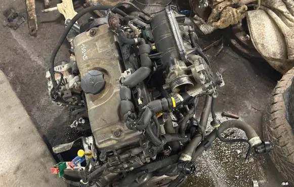Peugeot 207 Engine KFT