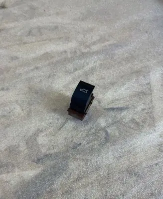 Volkswagen PASSAT B7 Tailgate opening switch 3AA959831 004302S