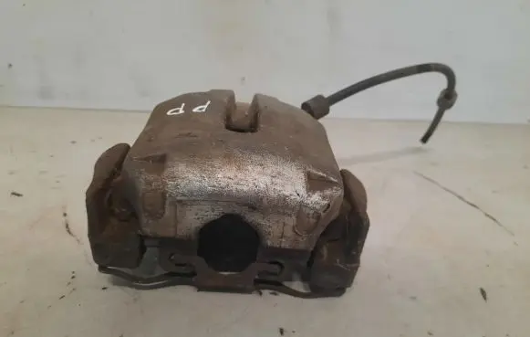 BMW 5 E39 Front brake caliper
