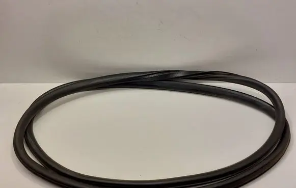 Volkswagen Caddy Front door rubber seal 2K0837911H