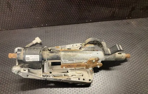 Mercedes-Benz C W204 Steering wheel axle 204462206