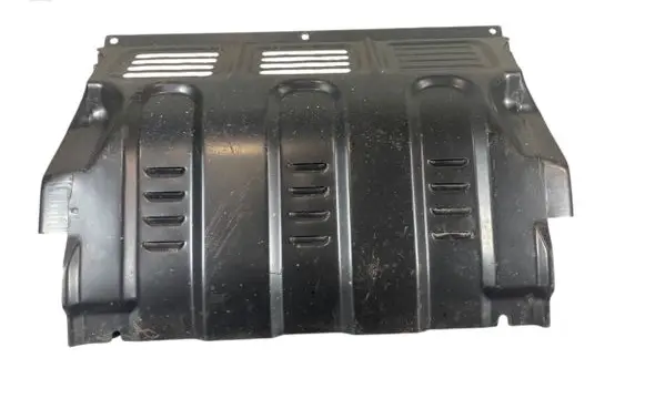 Mitsubishi L200 Engine splash shield/under tray